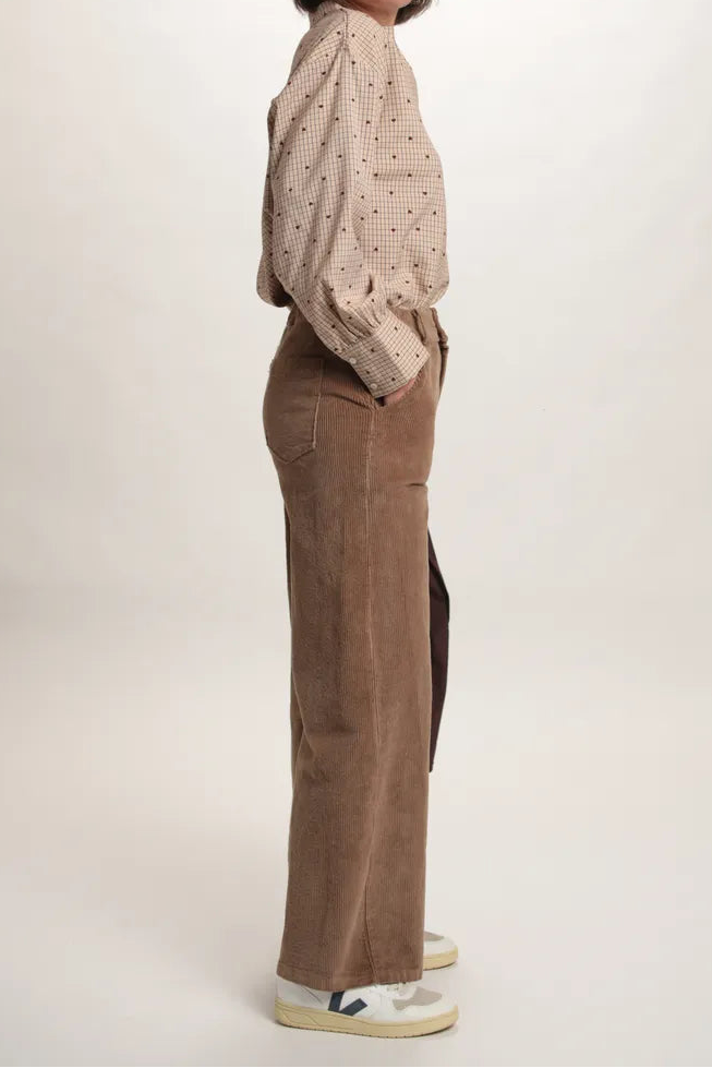 Pantalon Aliénor velours côtelé taupe