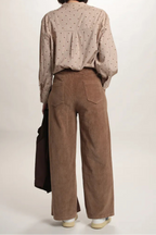 Pantalon Aliénor velours côtelé taupe
