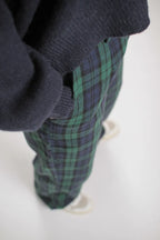 Pantalon Scott motif tartan bleu/vert