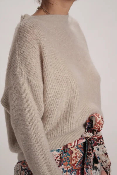 Pull Suzanne mohair col bateau Beige