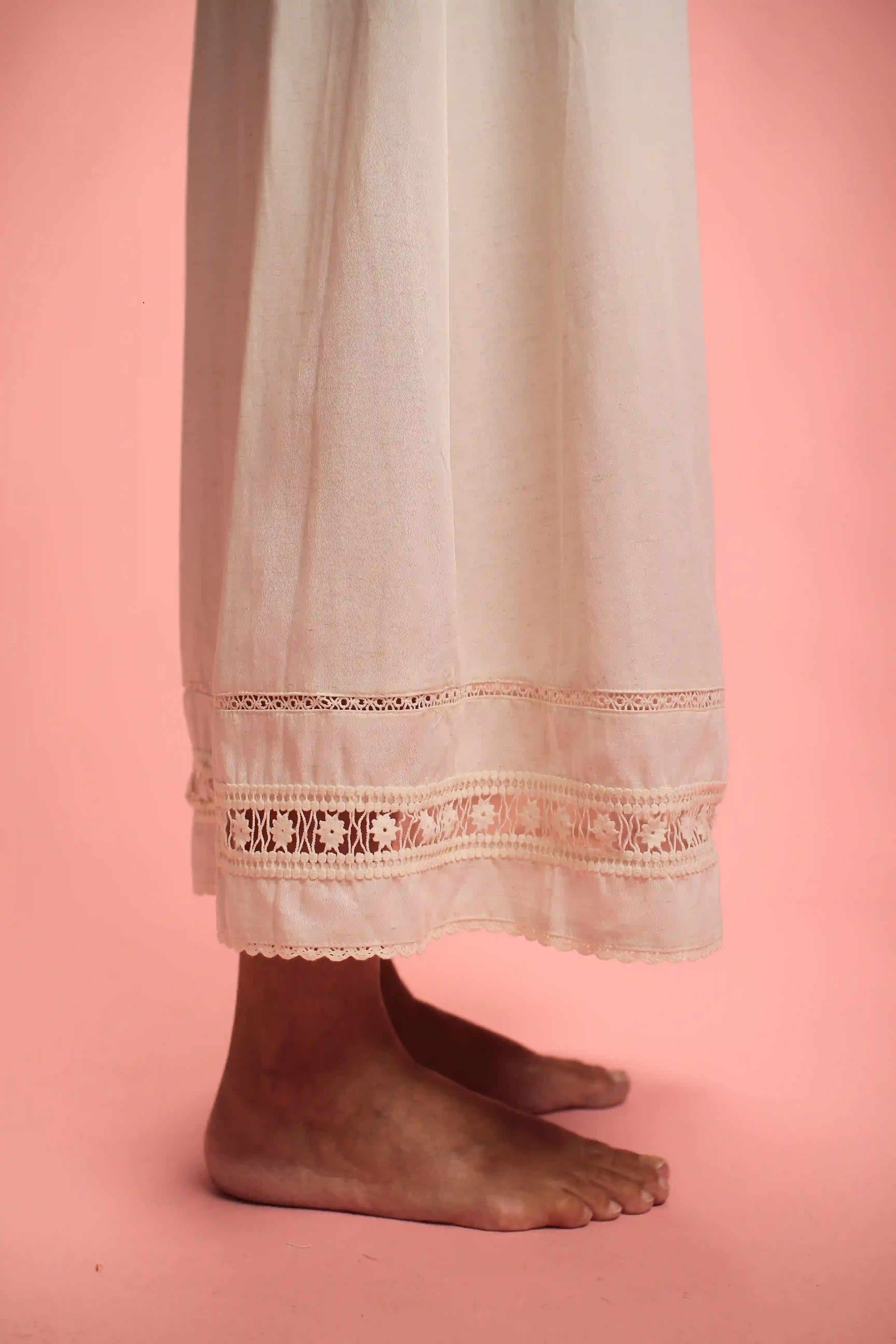 Josy Beige