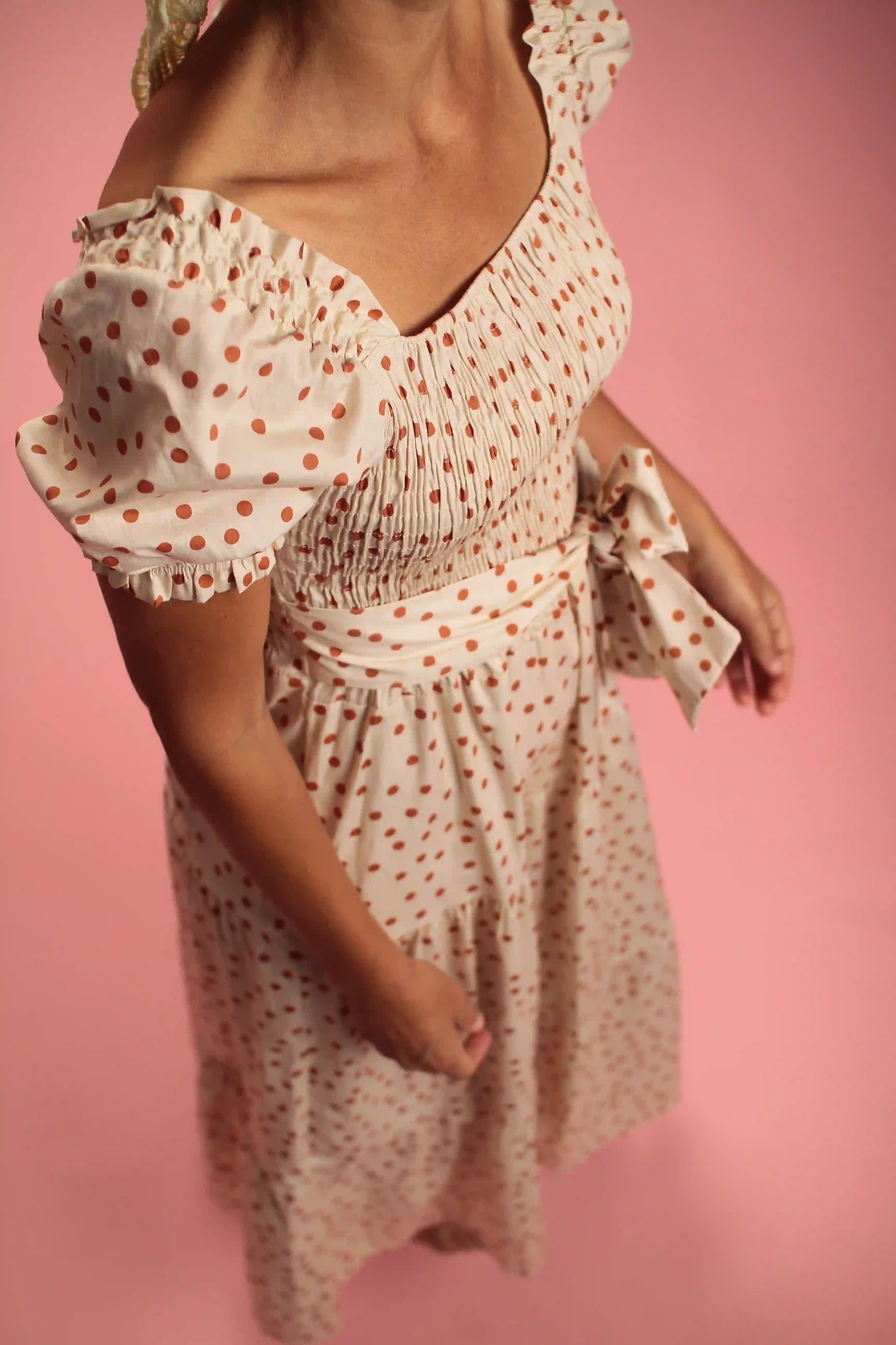 Robe Sylvia beige à pois