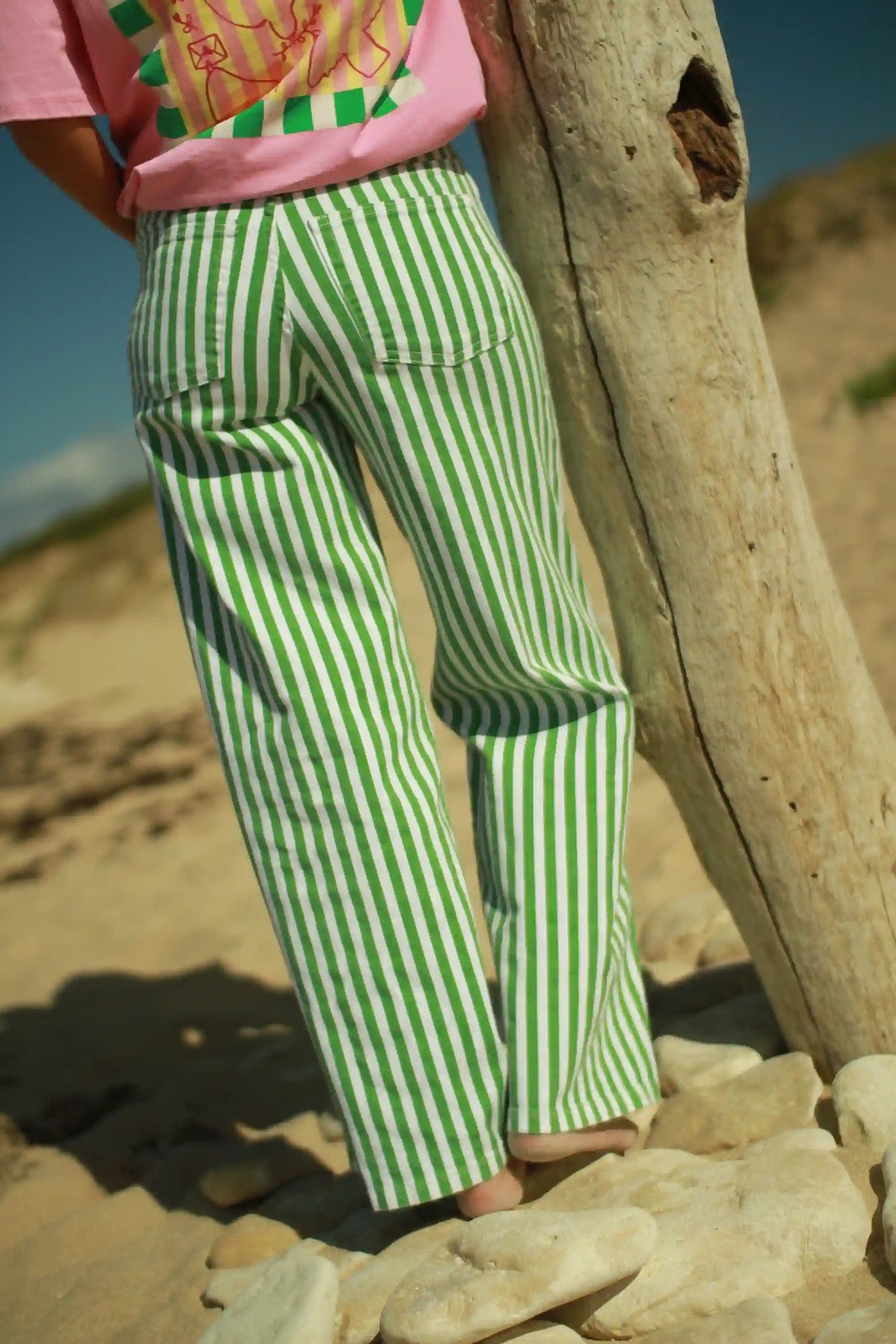 Pantalon "Beetle" rayé vert