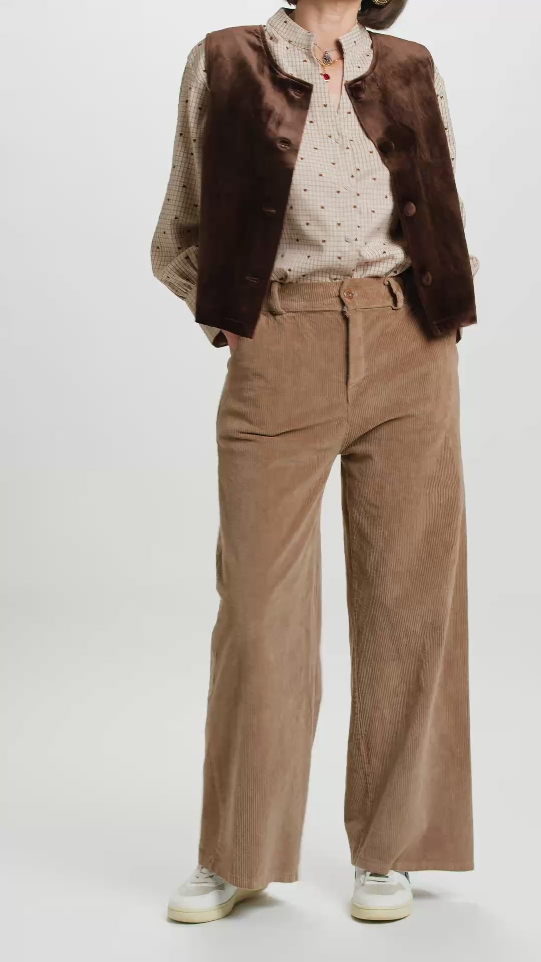 Pantalon Aliénor velours côtelé taupe